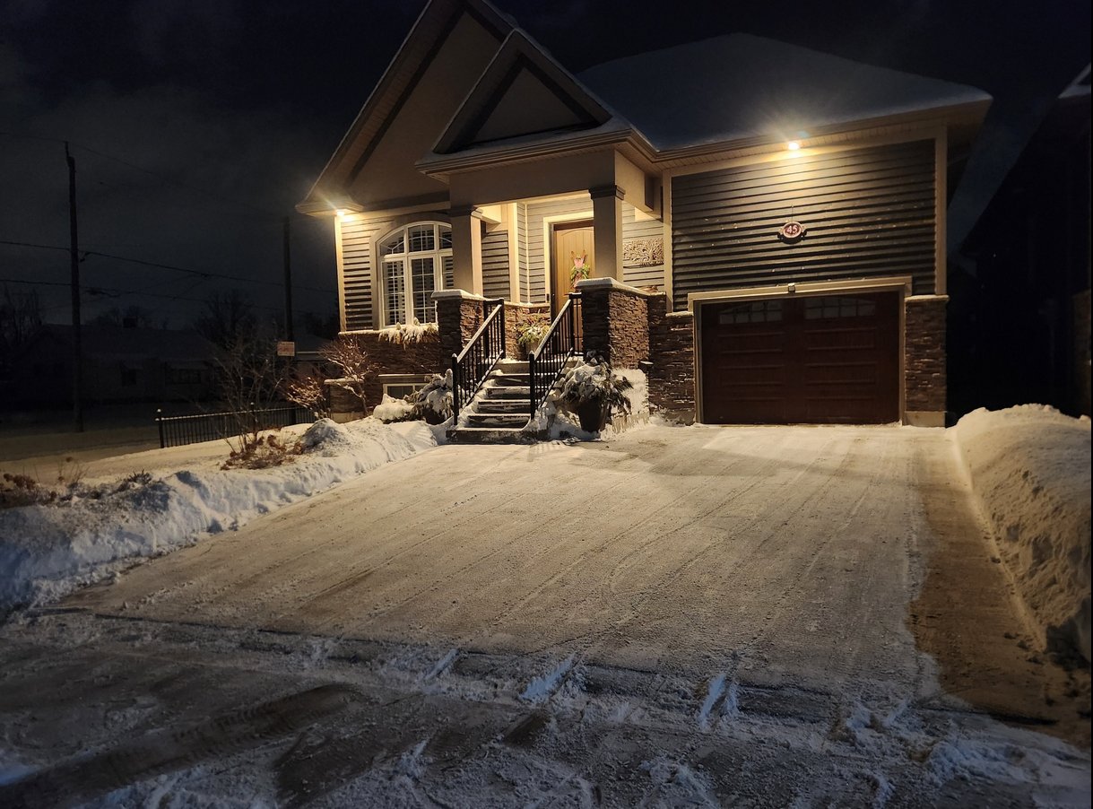 Beecroft and Sons interlock pathway and garden